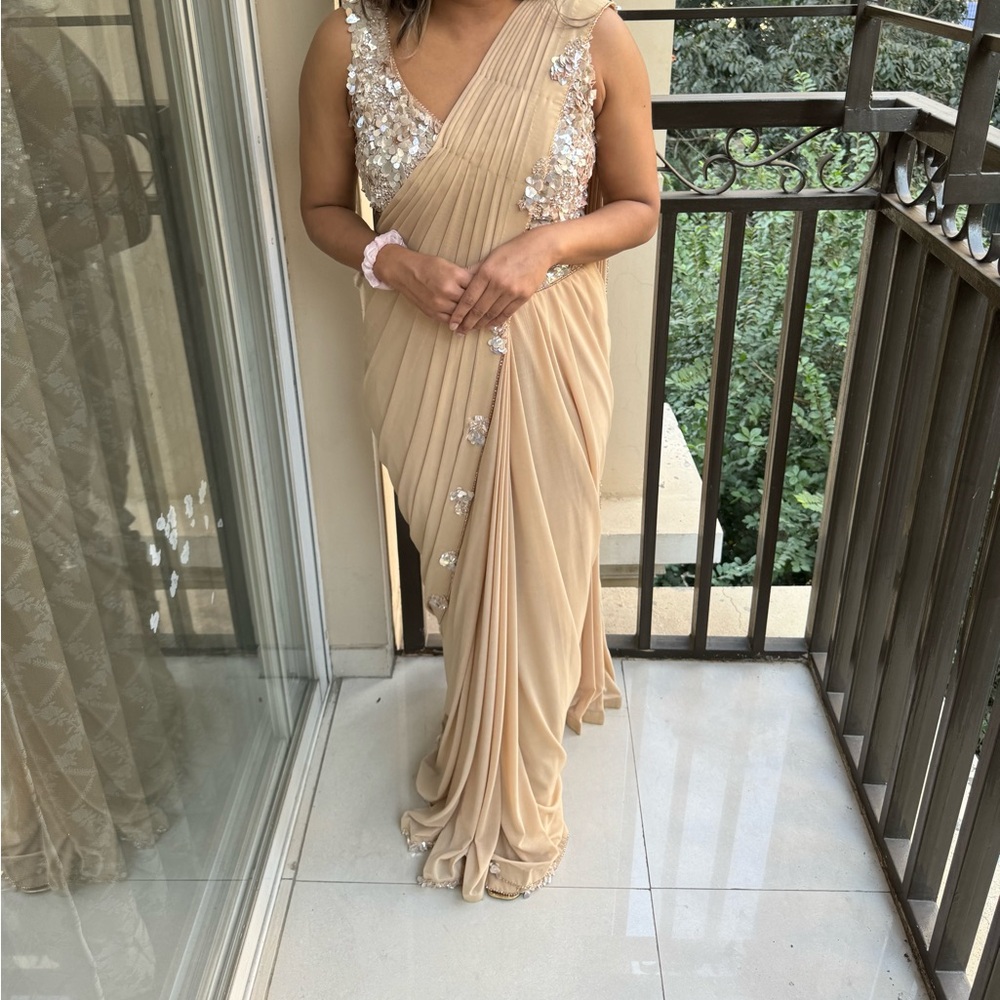 Pre-stitched Saree - Picture 10 of 13